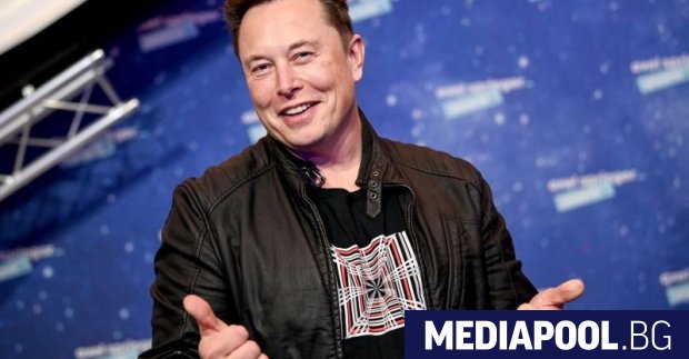 Илон Мъск все още е главен изпълнителен директор на Tesla