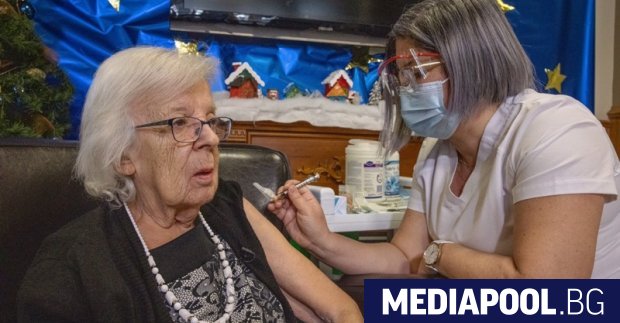 Канада спря да временно да прилага ваксината срещу Covid 19