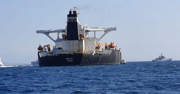 Иран освободи петролен танкер под южнокорейски флаг който беше заловен