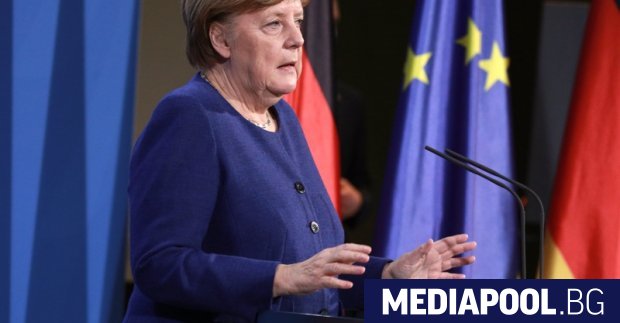 Германската канцлерка Ангела Меркел ще получи утре първа доза ваксина