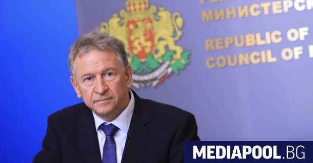 Здравният министър Стойчо Кацаров съобщи че ще предложи удължаване на
