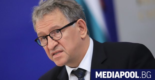 Здравният министър Стойчо Кацаров е изключен от Българския лекарски съюз