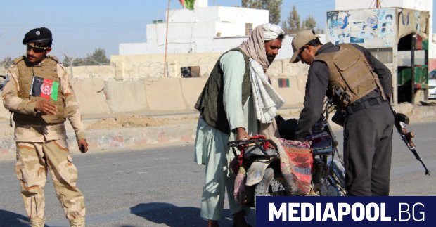 Талибаните обявиха в петък, че вече контролират 85% от територията