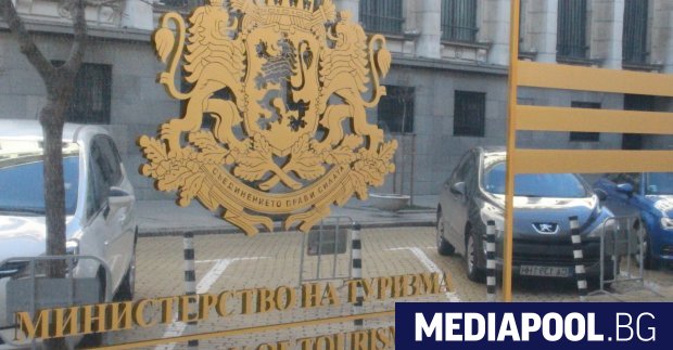 Премиерът Стефан Янев назначи във вторник за заместник министър на туризма