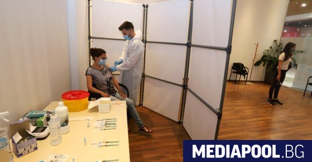 Над 30 от ваксинациите във временните ваксинационни пунктове в София