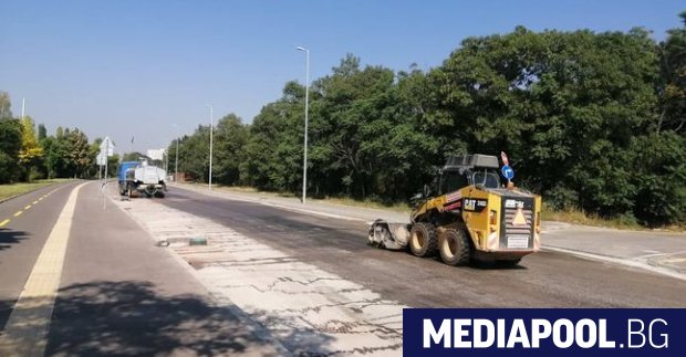 Агенция Пътна инфраструктура АПИ възлага нови пътни ремонти докато в