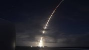 Южна Корея изстреля за пръв път балистична ракета море-земя