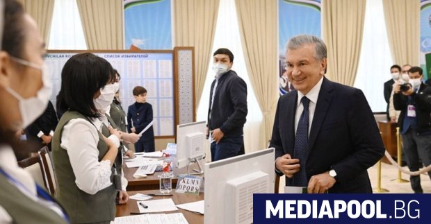 Президентът на Узбекистан Шавкат Мирзийоев спечели втори петгодишен мандат начело