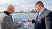 "Демократична България" съобщи за тонове опасни химикали на пристанище Бургас