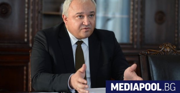 Министър-председателят Кирил Петков издаде заповед, с която отменя заповедта за