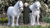 Британската кралица Елизабет II празнува 96-ия си рожден ден