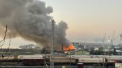 Овладян е пожарът на скрап на пристанище Бургас