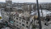 Седем убити и 88 ранени при руски удар срещу жилищна сграда в украинския град Покровск
