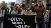 Екоактивистката Грета Тунберг е задържана от полицията в Лондон
