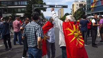 Oт ВМРО-ДПМНЕ излъгали Кирил Петков, че ще подкрепят вписването на българите в  конституцията