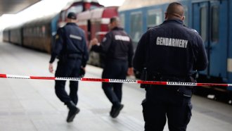 12 души пострадаха при влакова маневра на Централна жп гара София