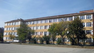 Осмокласник удари учител в благоевградско училище