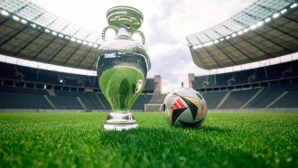 УЕФА показа топката за решаващите мачове от Евро 2024