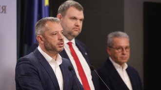 Делян Добрев: Министрите са подбрани лично от Борисов, а не от Пеевски