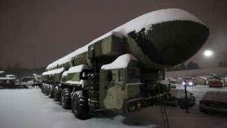 Русия заплашва да въведе по-бърза процедура за употреба на ядрено оръжие