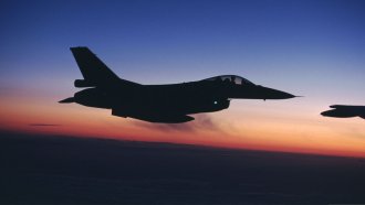 Украйна ще ползва F-16 през лятото, САЩ скоро ще затворят цялото й небе с Patriot
