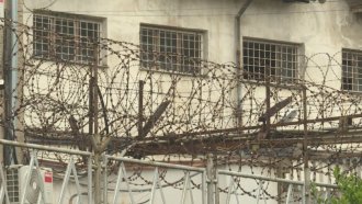 Болницата в Дупница вика на работа лекар, осъден за убийство