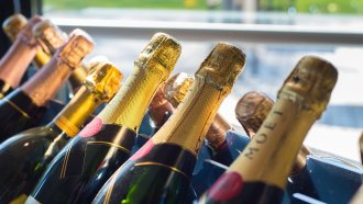 "Сотбис" организира най-големия в историята търг, посветен на шампанското
