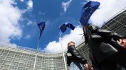 Брюксел предупреждава и наказва, но правителствата гонят своите интереси