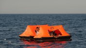 ЕК очаква да се разследват данни, че гръцки граничари са изхвърляли мигранти в морето