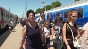 ЕС излива милиарди за евтин влак, но европейците трудно слизат от колите