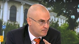 Отложи се делото за плагиатство срещу кандидат-министър на ИТН