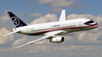 Руски пътнически самолет се разби край Москва