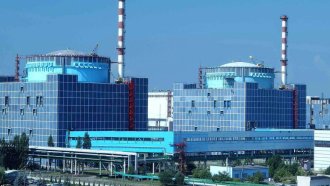 Украйна е свързала ремонтиран ядрен реактор към електропреносната си мрежа