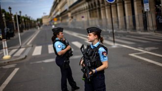 Френската полиция арестува втори 18-годишен, заподозрян в планиране на нападения