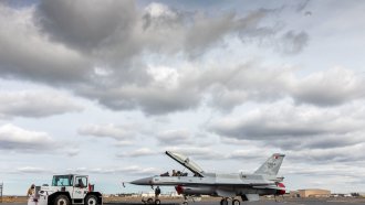 Първите F-16 ще са в България догодина
